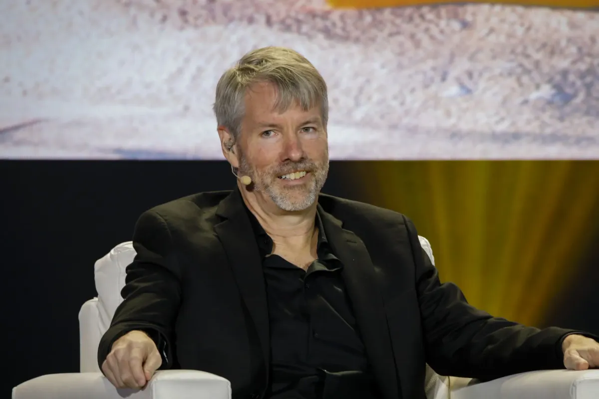 MicroStrategy Buys 6,556 BTC for $555M Amid Bitcoin Surge