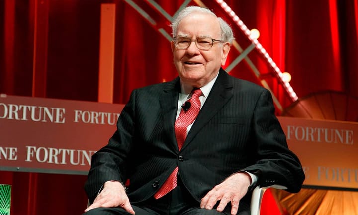 Warren Buffett Emerges as Sole Winner Amid Historic $500 Billion Wealth Wipeout